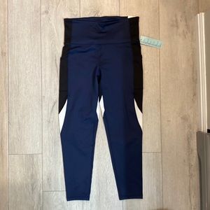NWT ideology 7/8 pants, Med